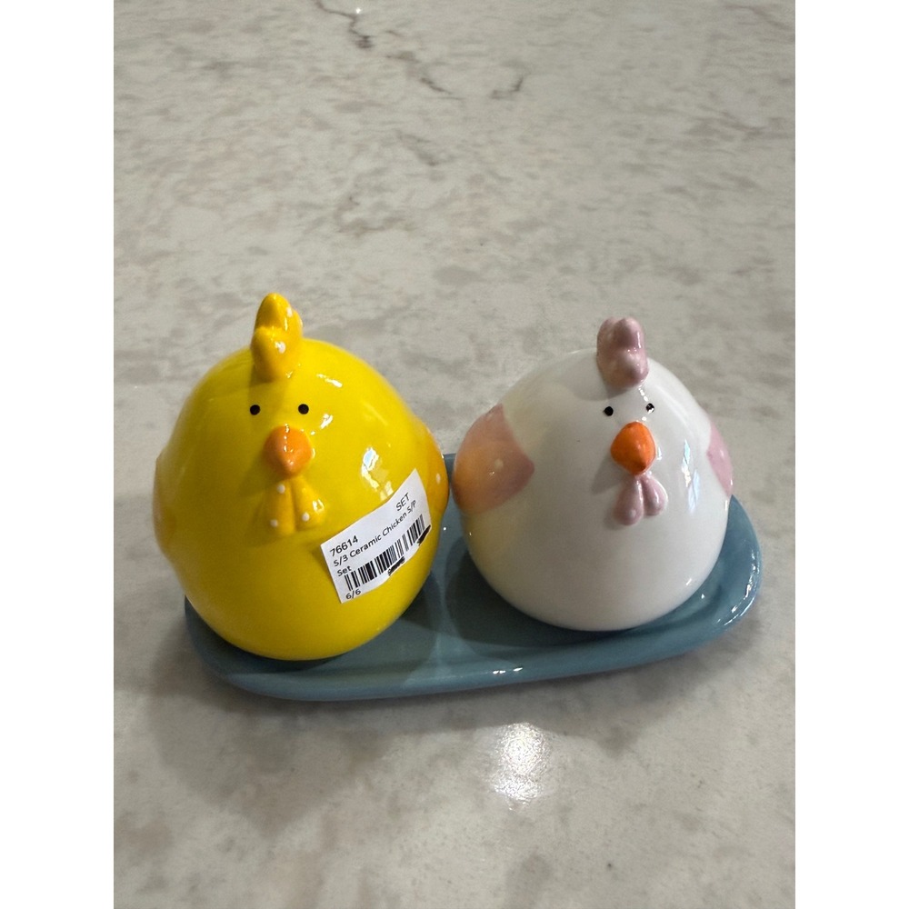 Ceramic Chicken Salt and Pepper Shaker Set with Tray 3 Piece Yellow White New